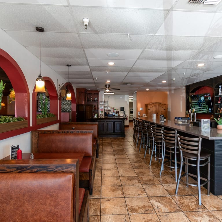 Easy Dining, Reservations, and Group Gatherings